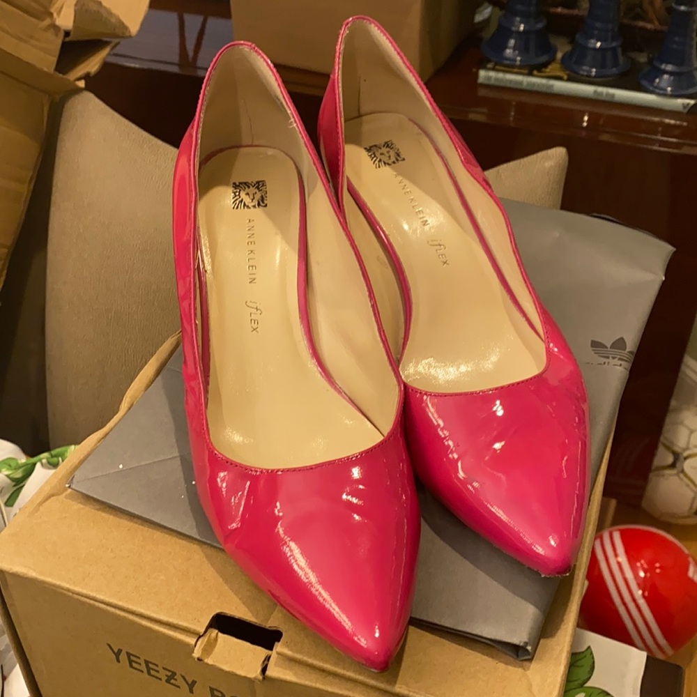 Anne Klein flex heels